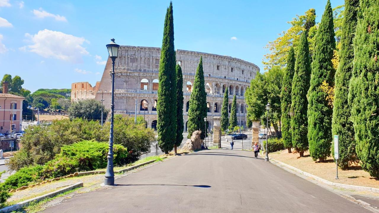 Vacanze Romane Colosseo Apartment Luaran gambar