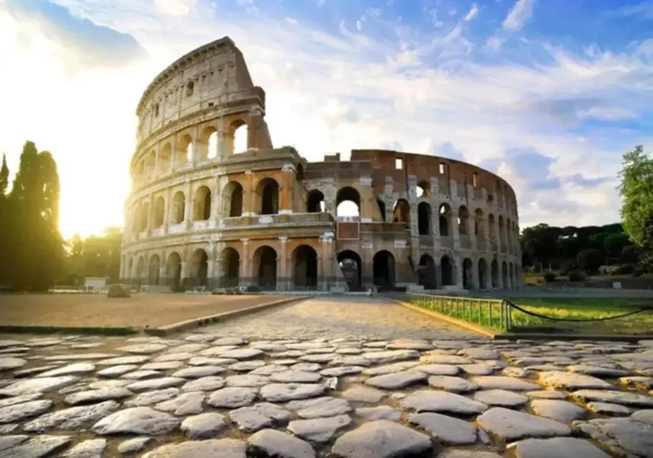 Vacanze Romane Colosseo Apartment Luaran gambar