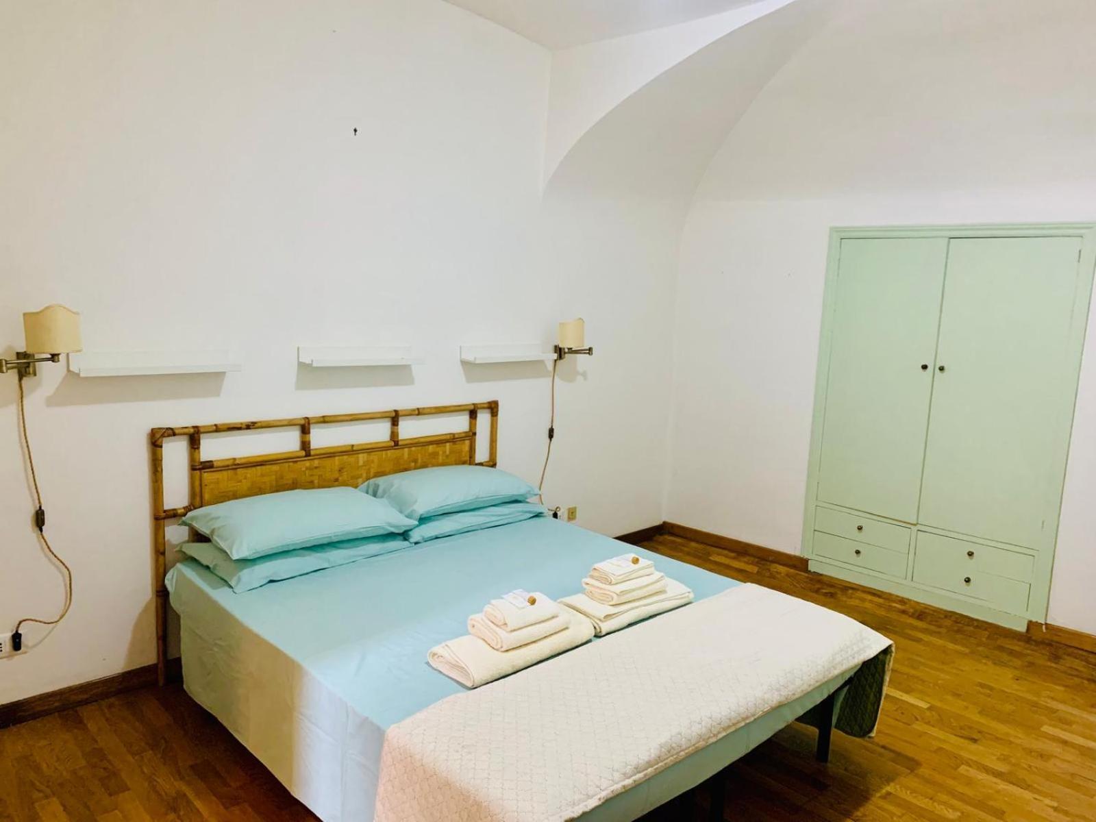 Vacanze Romane Colosseo Apartment Luaran gambar
